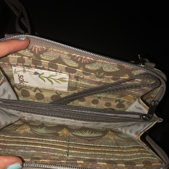 Sakroots crossbody purse - Picture 2 of 5